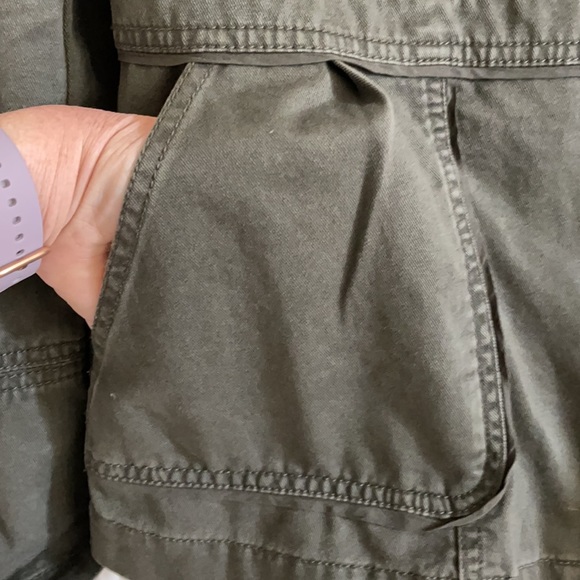 Loft utility jacket size medium in army green NEW - Picture 2 of 11